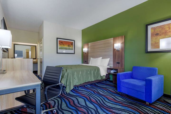 Room 41 of 61