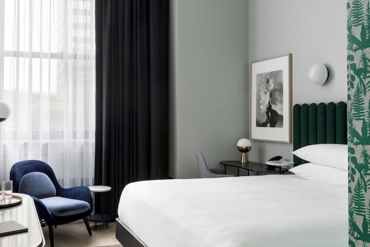 Room 35 of 109