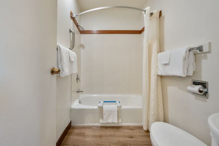 Room 55 of 105