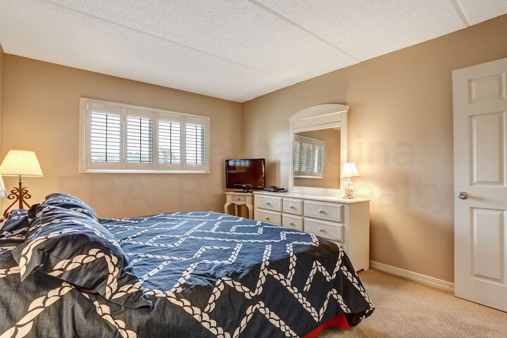 Room 18 of 22