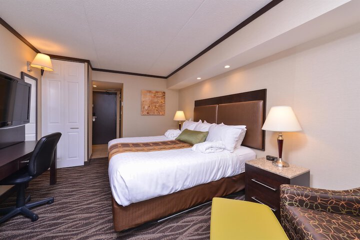 Room 19 of 35
