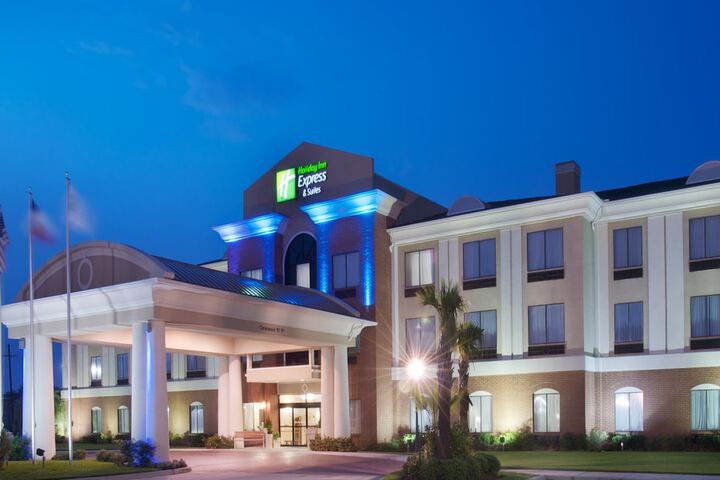 Hotel 2 of 42