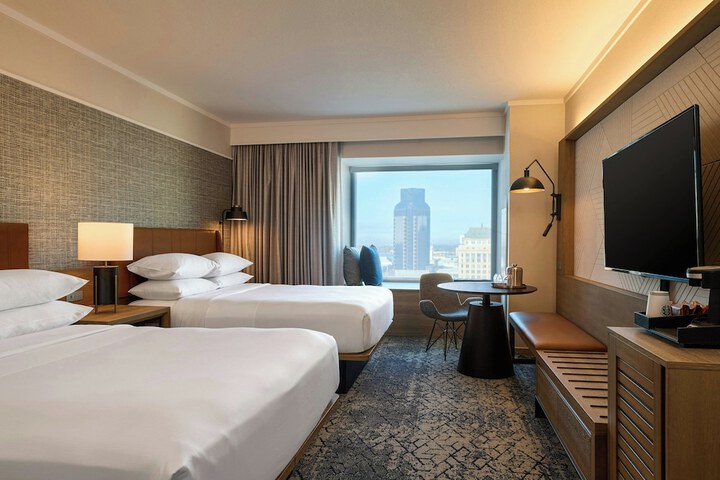 Sheraton Grand Sacramento Hotel