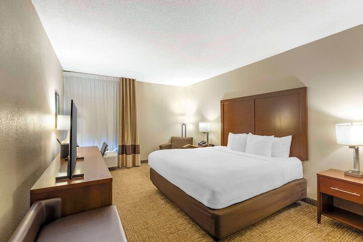 Comfort Inn Meridian - Bonita Lakes