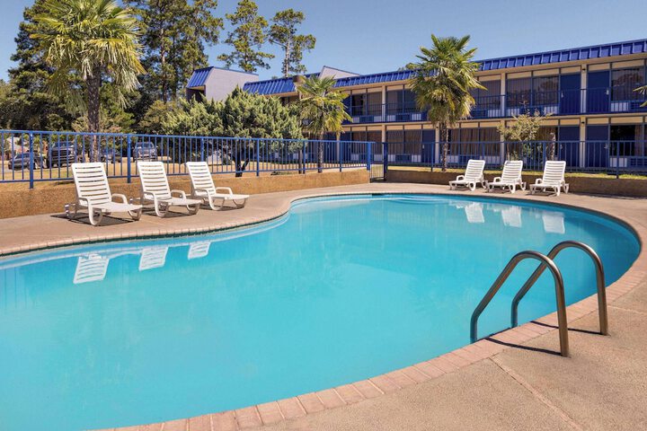 Days Inn by Wyndham McComb MS