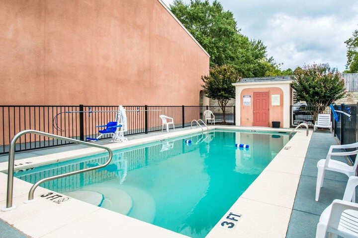 Pool 6 of 46