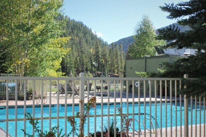 Lakeside Village 4 Bedroom Condo