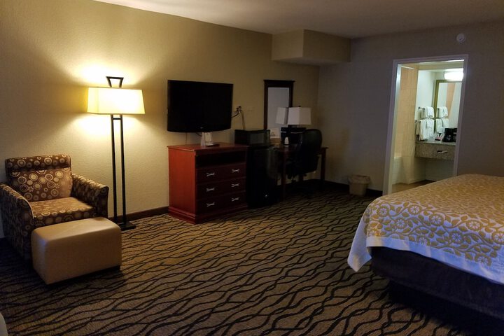 Room 28 of 51