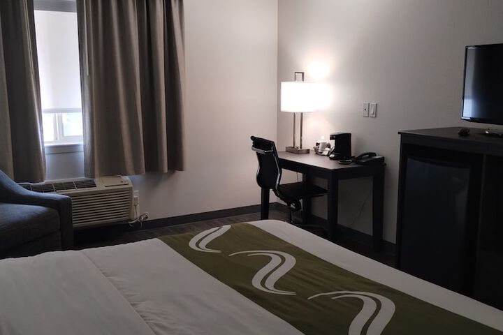 Room 92 of 127