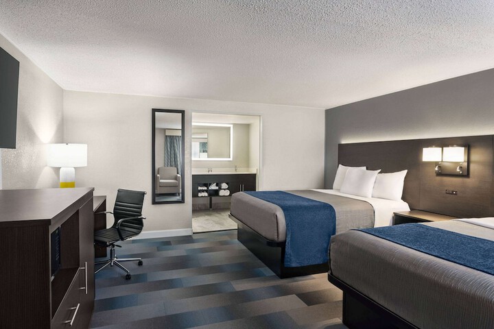 Room 41 of 49