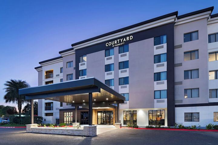 Hotel 2 of 45