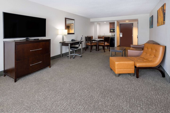Room 15 of 60
