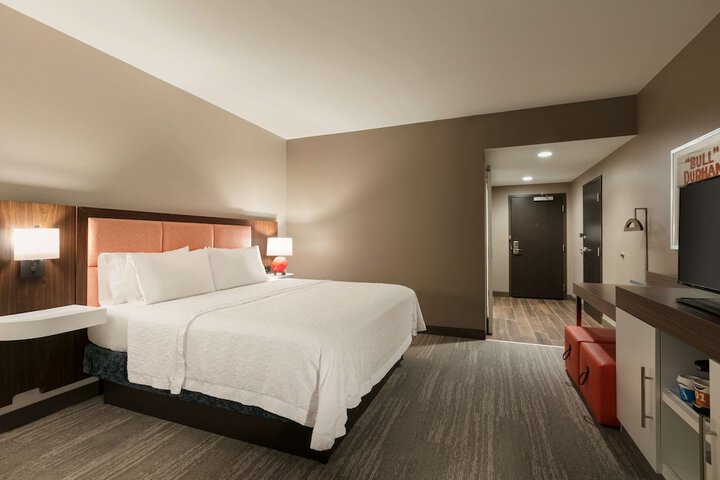 Room 21 of 33