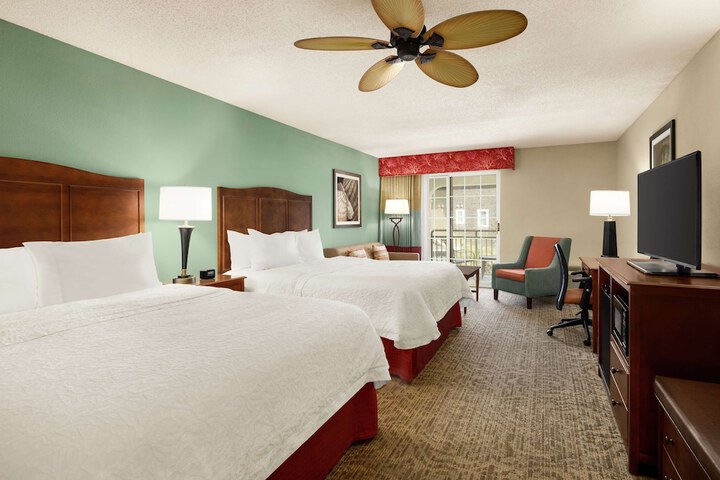 Hampton Inn & Suites Outer Banks / Corolla