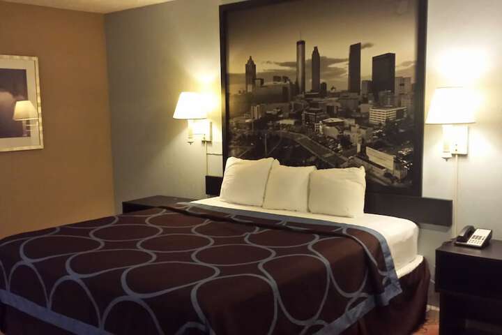 Room 16 of 30