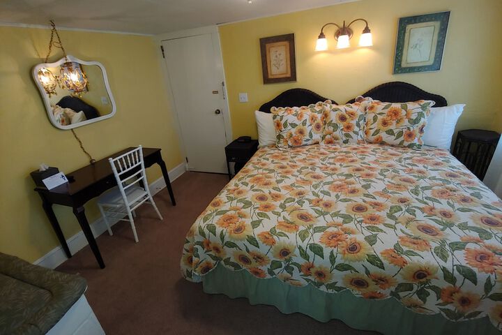 Island Guest House B & B