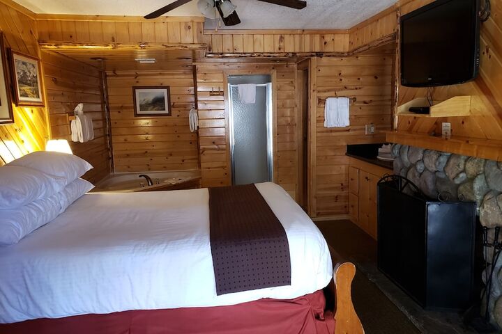 Room 30 of 76