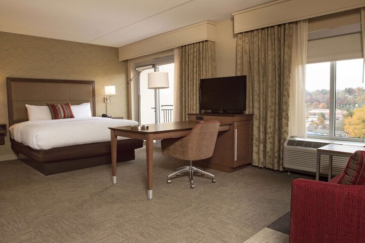 Hampton Inn & Suites Boone