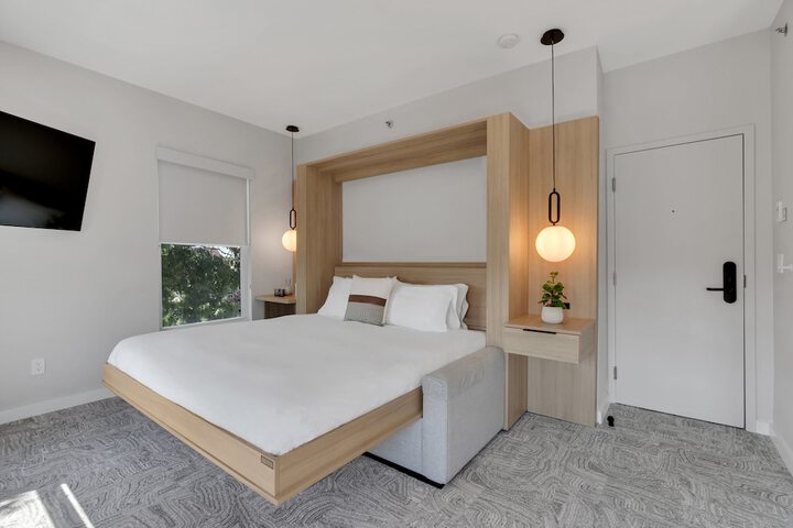Room 26 of 48