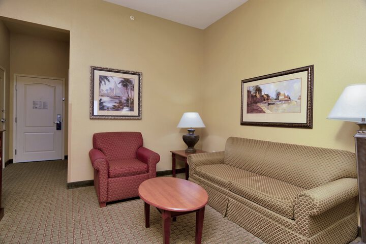 Room 26 of 48