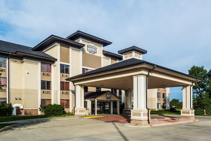 The Niobrara Lodge
