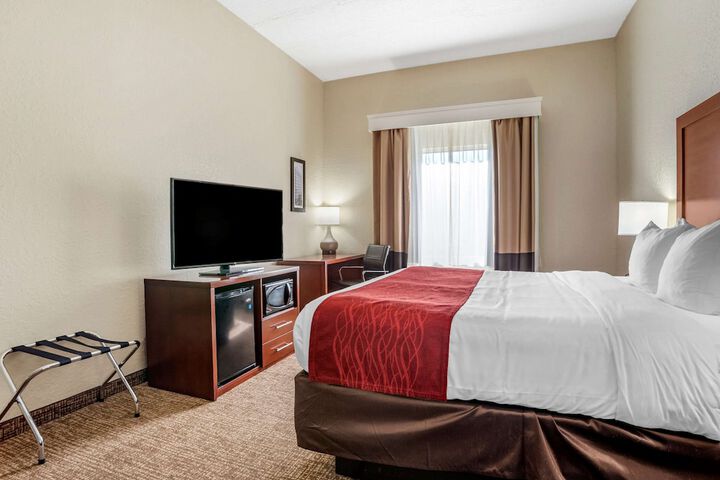 Room 28 of 61
