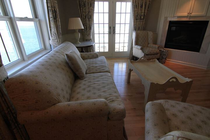 Anchor Inn Beach House