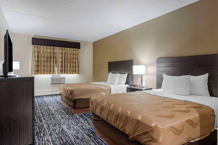 Room 7 of 24