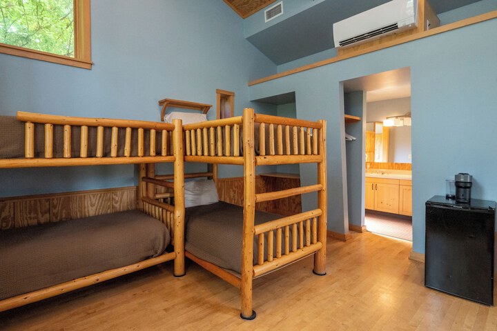 Sleeping Lady Mountain Resort & Spa