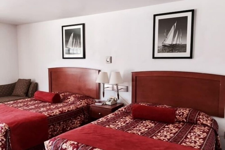 Room 22 of 38