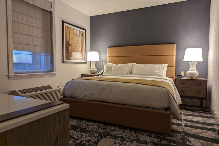 The Yorktowne Hotel Tapestry Collection by Hilton