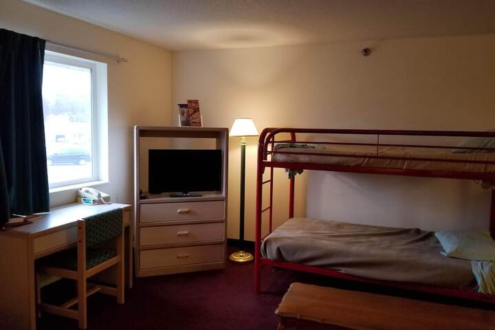 Room 186 of 232