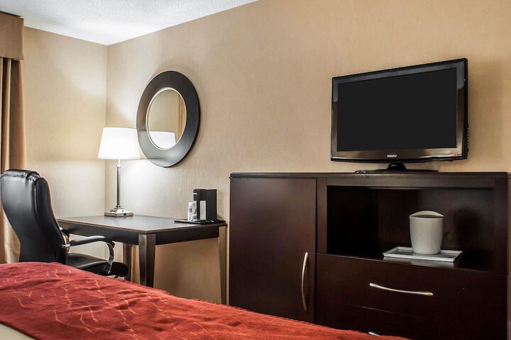 Room 18 of 37