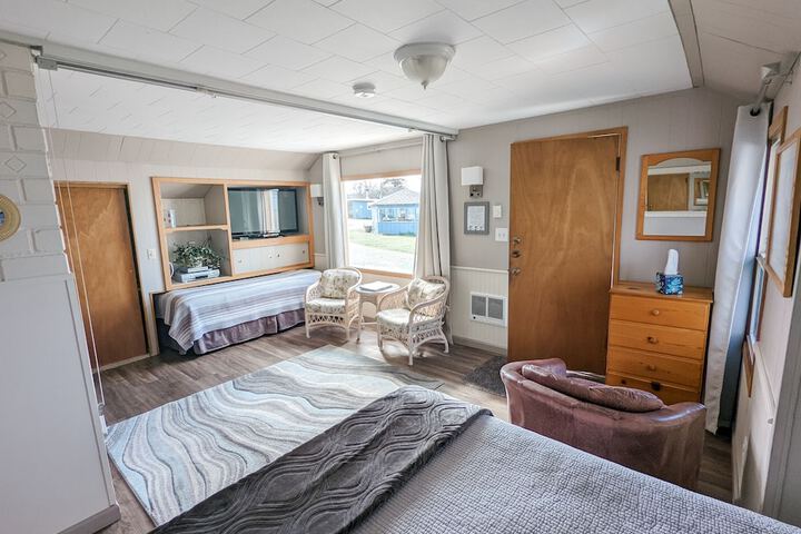 Room 84 of 131