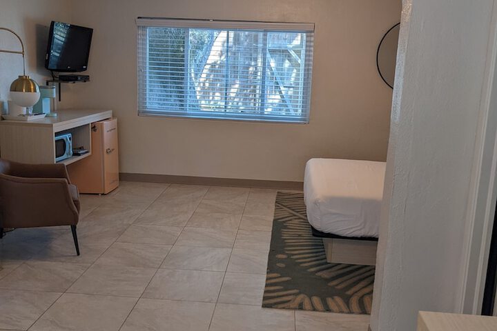 Room 5 of 21