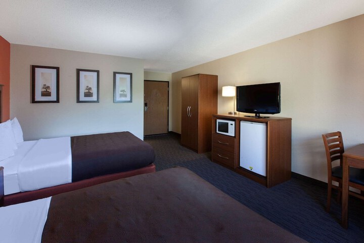 Room 19 of 41