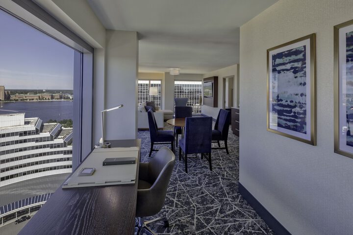Room 46 of 108