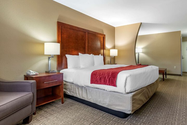 Room 14 of 25