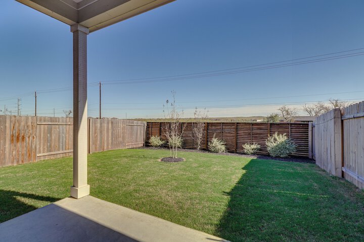 12 Mi to Dtwn Austin: Quiet Home w / Patio & Yard
