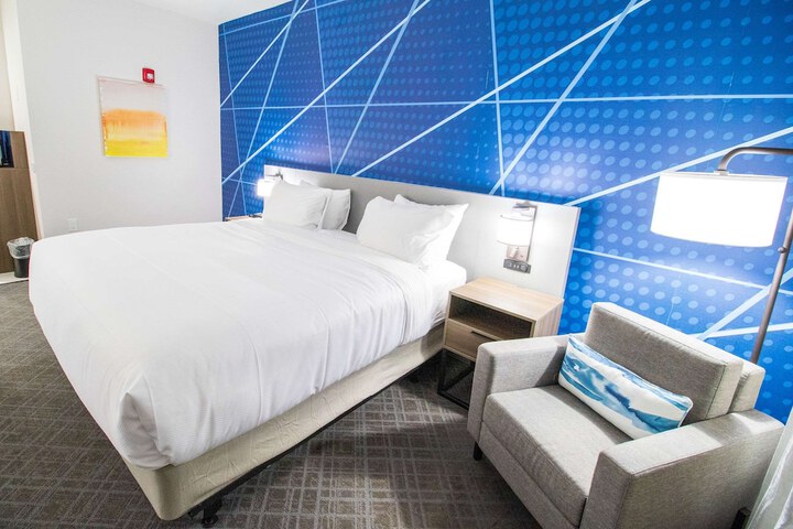 Room 18 of 29