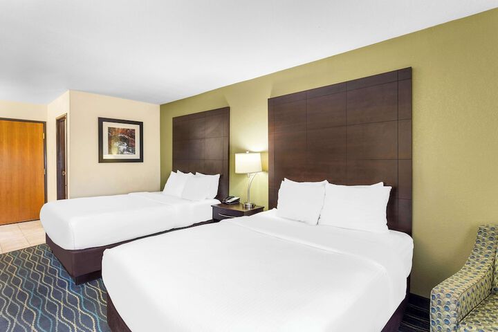 Room 15 of 26