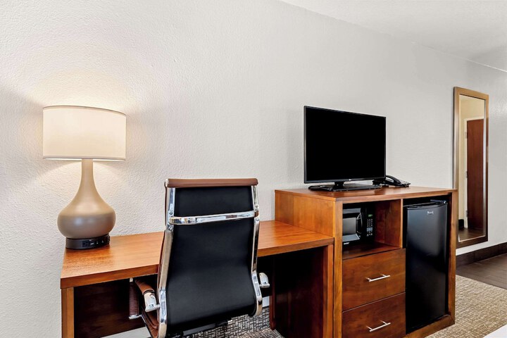 Room 20 of 48