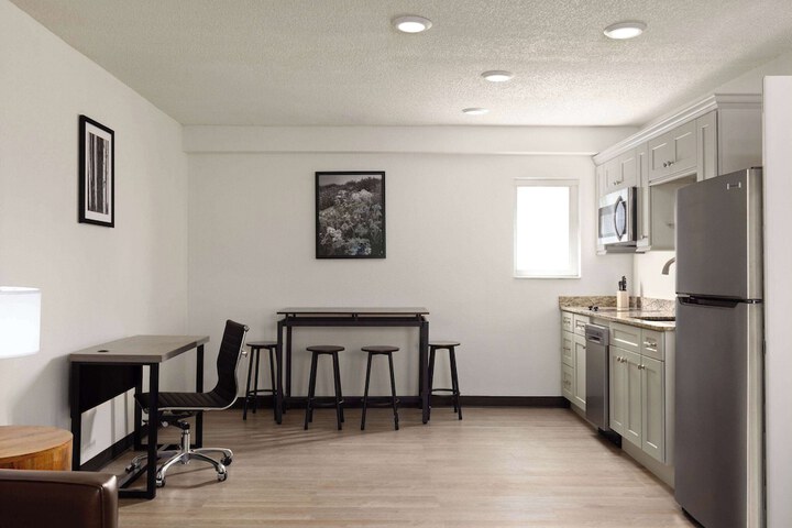 Ramada by Wyndham Elko Hotel at Stockmens Casino