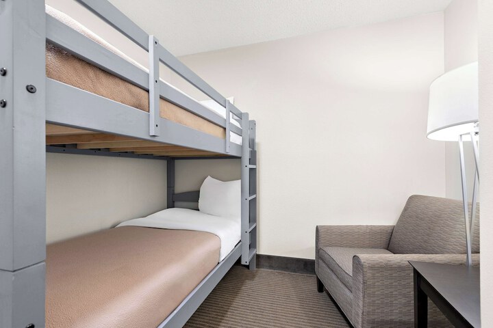 Room 49 of 71
