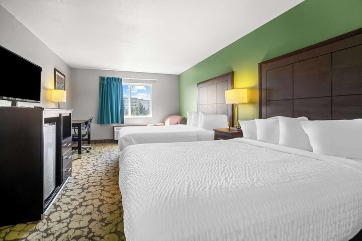 SureStay Plus Hotel by Best Western Bettendorf