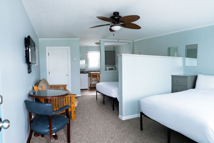 Room 30 of 38
