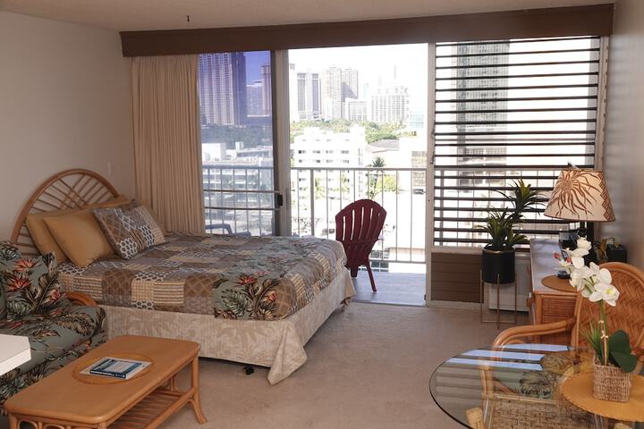 Room 35 of 329