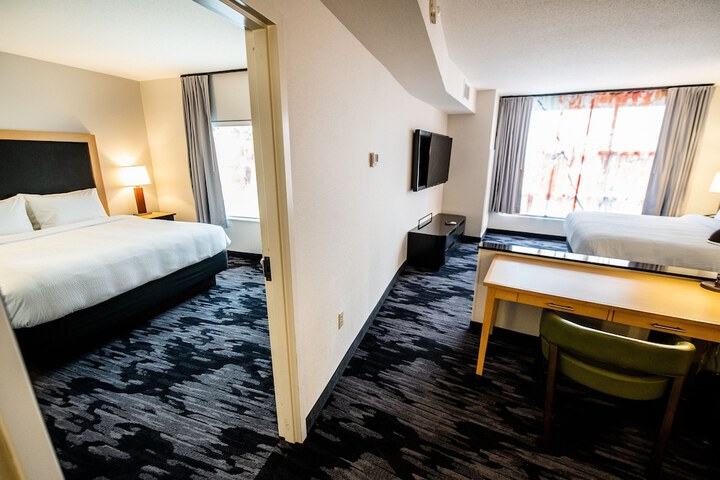 Room 14 of 43