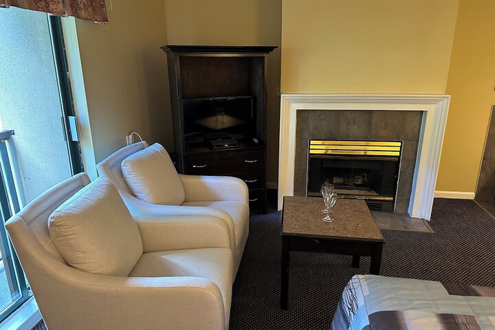 Canadian Inn