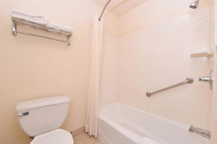 Room 17 of 24